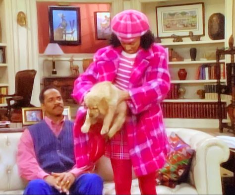 Sister Sister Outfits 90s, Sister Sister Outfits, Fashionable Celebrities, Tia Tamera, Black Sitcoms, Colour Coordination, Tia And Tamera Mowry, Tamera Mowry, Color Coordination