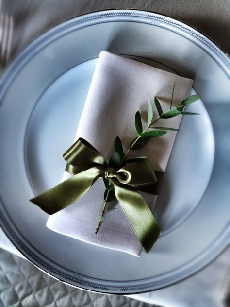 Napkin with ribbon Ribbon Around Napkin Wedding, Napkin Folding Ideas With Ribbon, Ribbon Tied Napkins, Napkin Tied With Ribbon, Napkins With Ribbon, Napkin With Ribbon, Wedding Napkin Folds, Ribbon Napkin Rings, Wedding Napkin Folding