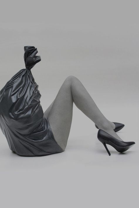 Sit Haiiro Leg Trash Sculpture Identity Photography, Arte Punk, Trash Art, Fun Photoshoot, Conceptual Photography, Man Ray, Illusion Art, Dutch Artists, Creative Portraits