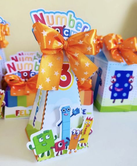 Number Blocks Centerpieces, Diy Number Blocks Birthday Party, Numberblock Party, Birthday Queen Shirt, Block Birthday Party, Number Blocks, 5th Birthday Cake, Third Birthday Party, Queen Shirt