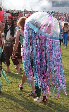 Jellyfish Costume Umbrella, Under The Sea Costume, Under The Sea Costumes, Sea Costume, Jellyfish Costume, Fish Costume, Burning Men, Cheap Costumes, Games Diy