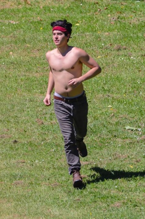 Cole Sprouse Shirtless, Cole Sprouse Aesthetic, Cole Sprouse Hot, Cole Sprouse Jughead, Kj Apa, Dylan Sprouse, Lili Reinhart, Tumblr Boys, Cole Sprouse