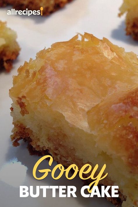 Easy Gooey Butter Cake Recipe, Gooey Butter Cake Recipe, Butter Cake Bars, Bbq Cake, Ooey Gooey Butter Cake, Gooey Cake, Gooey Butter, Gooey Butter Cake, Cake Recipes Easy Homemade