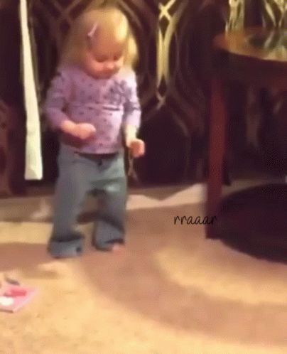 Illus Cute GIF - Illus Cute Baby - Discover & Share GIFs Dancing Baby, Baby Wallpaper, Baby Smiles, Baby Gif, Cute Gif, Animated Gif, Cool Gifs, Gif