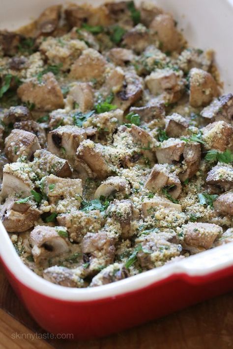 All the deliciousness of stuffed mushrooms without all the work! An easy side dish you can serve any night of the week! Unstuffed Mushrooms, Family Dishes, Easy Side Dish, Simple Dinner, Vegetable Side, Skinny Taste Recipes, Vegetable Sides, Veggie Sides, Side Dishes Easy