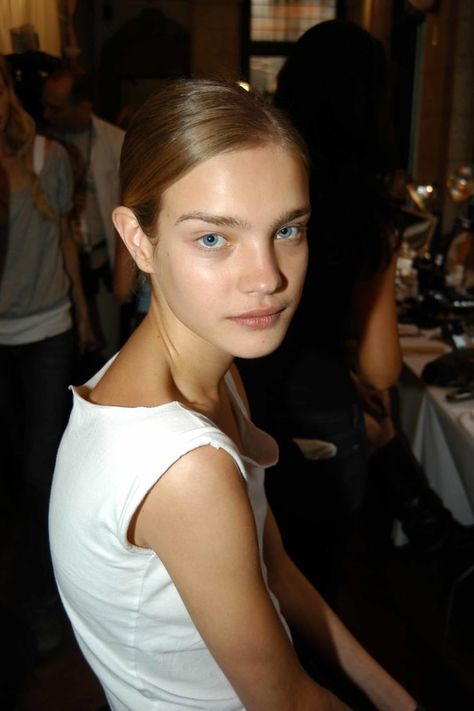 Natalia Vodianova Natalia Vodianova Young, Natalia Vodianova Hair, Natalia Vodianova Style, Chic Makeup, High Fashion Photography, Model Lifestyle, Natalia Vodianova, Model Aesthetic, Glamour Photography