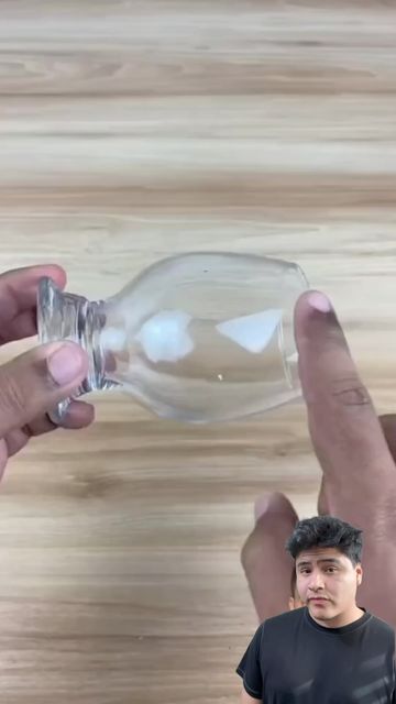 Instagram Phone, Weird Inventions, Clever Inventions, Sewing Bras, Phone Projector, Blow My Mind, Daily Hacks, Diy Crafts Life Hacks, Diy Science