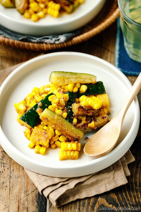 Miso butter flavored Zucchini Corn Stir Fry is a quick side dish you can make in less than 20 minutes! #zucchini #corn #stirfry | Easy Japanese Recipes at JustOneCookbook.com Vegetarian Japanese Curry, Japanese Vegetarian Recipes, Kabocha Squash Recipe, Asian Cabbage Salad, Vegetarian Japanese, Japanese Appetizers, Zucchini Corn, Just One Cookbook, Miso Butter