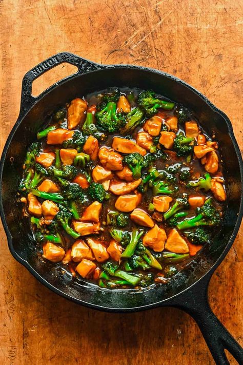 This 20-minute teriyaki chicken and broccoli recipe is made with juicy chicken and tender broccoli. It's healthy and better than takeout! Teriyaki Chicken And Broccoli, Chicken Broccoli Stir Fry, Teriyaki Recipe, Better Than Takeout, Dark Brown Sugar, Broccoli Recipe, Chicken And Broccoli, Easy Chinese Recipes, Homemade Teriyaki Sauce