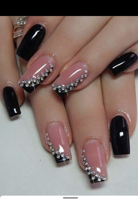 Black And White Nails, Black Nail Art, Fancy Nails Designs, White Nail Art, Pretty Nail Art Designs, Best Nail Art Designs, White Nail, Trendy Nail Art, Pretty Nail Art