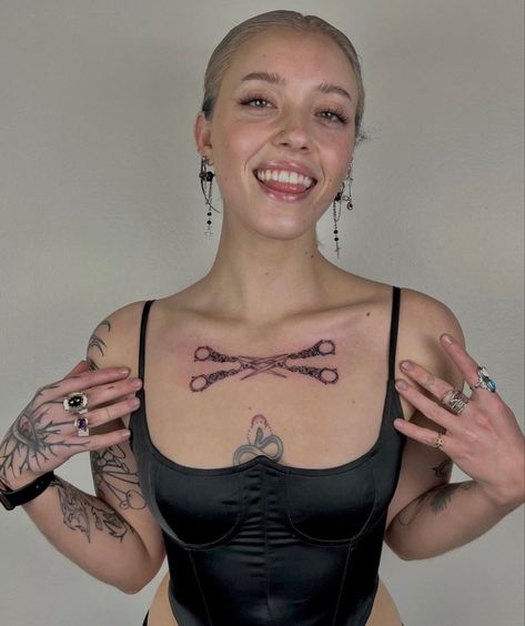 Lesbian Tattoo, Underground Tattoo, Biker Gang, Stomach Tattoos, Sydney Sweeney, Luxury Aesthetic, Tattoo Placement, Artist On Instagram, Happy Valentines