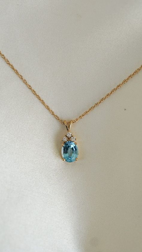 Blue topaz stone