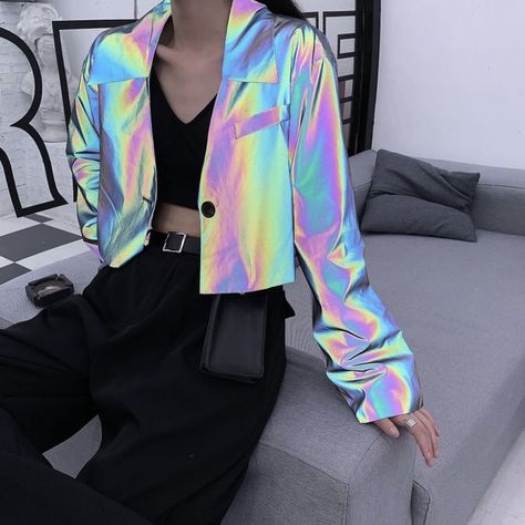 Ropa Color Neon, Holographic Fashion, Women Crop Top, Reflective Jacket, Rainbow Outfit, Festival Looks, Girls Fashion Clothes, Teen Fashion Outfits