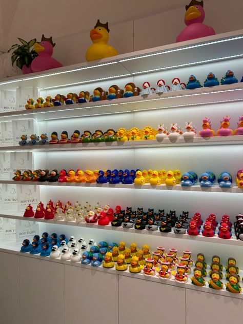 #ducks #rubberducks #store #christmas #aesthetic #collection Rubber Duck Collection, Rubber Ducks Aesthetic, Rubber Duck Aesthetic, Duck Collection, Royal Au, Rubber Duckies, Aesthetic Collection, Rubber Ducks, Rubber Ducky