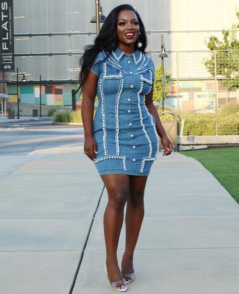 Tiarra Monet on Instagram: “Your battles won’t be ‘basic’ because your calling isn’t , sis 💅🏾 . . Dress: @elevynthirty size (small) goes to 3X 👅” Tiarra Monet, Black Success, Your Calling, Closet Ideas, Tshirt Dress, Fashion Beauty, Summer Outfits, Bodycon Dress, Shirt Dress