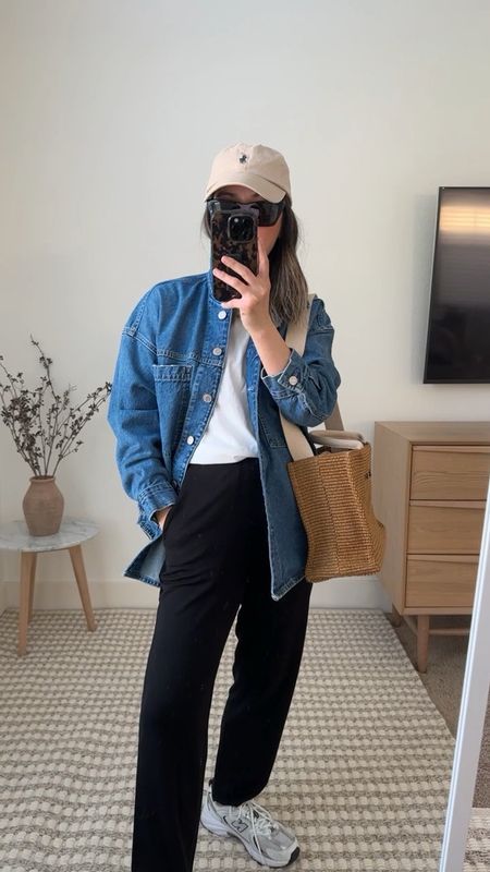 Denim Shirt Outfit, Japan Outfits, Denim Jacket Outfit, Japan Outfit, Quoi Porter, Skandinavian Fashion, Casual Day Outfits, Mode Casual, Casual Work Outfits