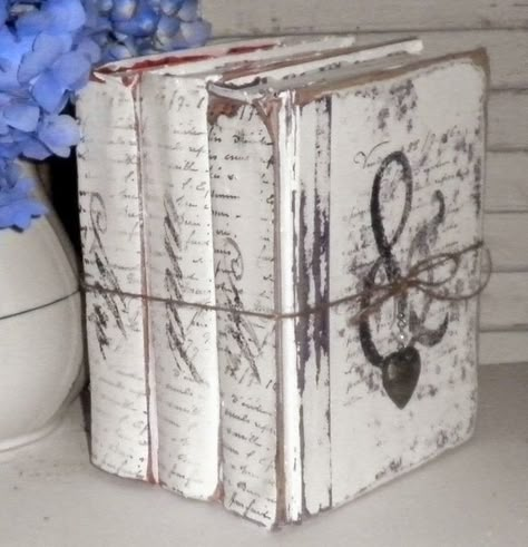 Shabby Chic Books, Brick Books, Stary Papier, Diy Old Books, Stamped Books, Old Book Crafts, Farmhouse Books, Farmhouse Crafts, Book Page Crafts