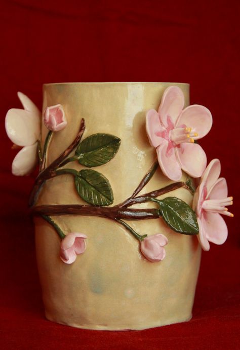 Ceramic Cherry blossom Flower vase Clay Vessels Aesthetic, Cherry Blossom Sculpture, Vase Air Dry Clay, Cherry Blossom Pottery, Pottery Vase Painting Ideas, Clay Cherry Blossom, Pottery 101, Cherry Blossom Ceramic, Cherry Blossom Mug