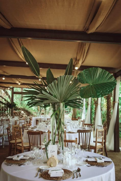 Tall Palm Centerpiece, Palmetto Wedding Decor, Palm Leaves Arrangement, Jungle Reception, Tropical Leaves Wedding Decor, Palm Leaves Table Decor, Palm Leaf Table Decor, Palm Fronds Wedding Decor, Magical Beach Wedding