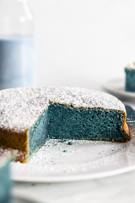 butterfly pea blue cake on a plate Pea Cookies, Pea Cake, Butterfly Pea Powder, Blue Butterfly Pea Flower, Passion Fruit Curd, Apple Recipes Healthy, Allergen Free Recipes, Blue Desserts, Blue Cookies