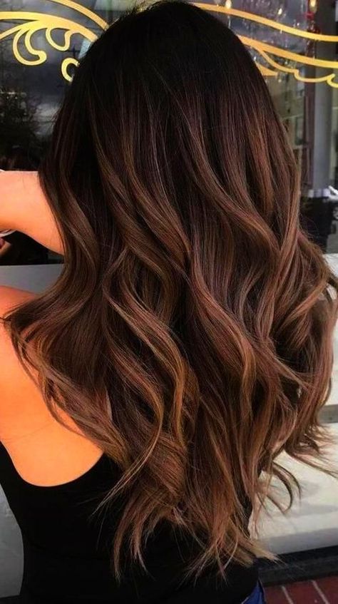 Ladies Hairstyles, Female Hairstyles, Rambut Brunette, Breaking Hair, Fall Hair Color Trends, Hairstyle Tutorials, Gorgeous Hair Color, Fall Hair Color For Brunettes, Brunette Balayage Hair