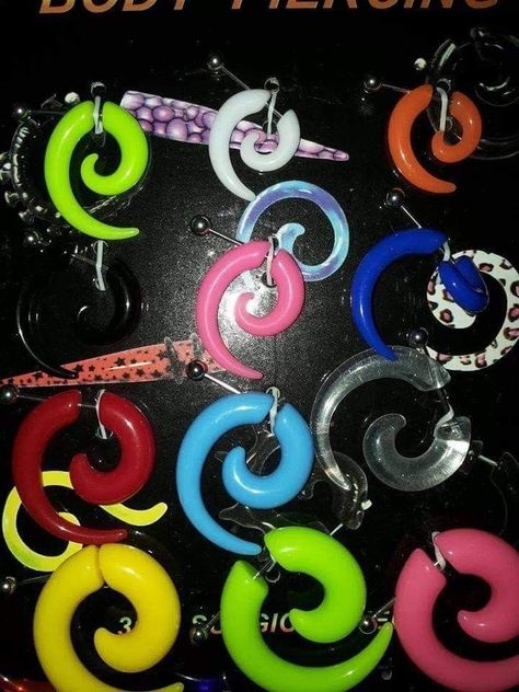 Ear Tapers, 90s Memories, Cool Piercings, Scene Kids, Scene Emo, Body Jewelry Piercing, Older Brother, Funky Jewelry, Emo Scene