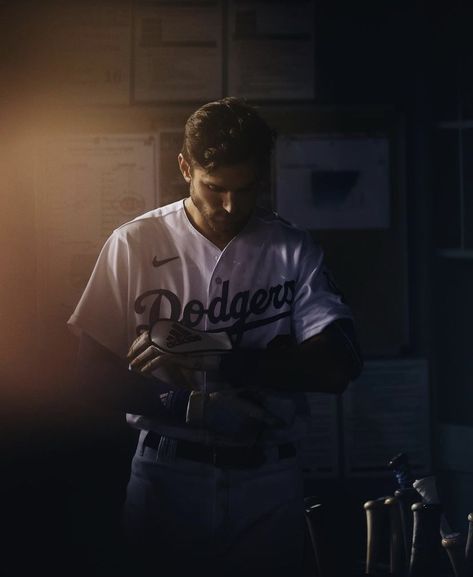 dodger pics that go hard on Twitter: "trea turner, 2022 https://t.co/j7zqZeao5d" / Twitter Trea Turner, Phillies Baseball, Baseball Guys, Mlb Players, Read Image, Baseball Players, Mlb, Fangirl, Nba