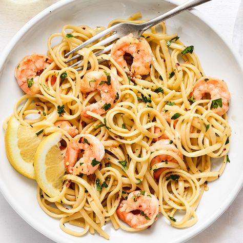 Ideas For Shrimp, Classic Shrimp Scampi Recipe, Classic Shrimp Scampi, Shrimp Scampi Recipe, Scampi Recipe, Cooking Dishes, Shrimp Recipes Easy, Shrimp Scampi, Quick Cooking