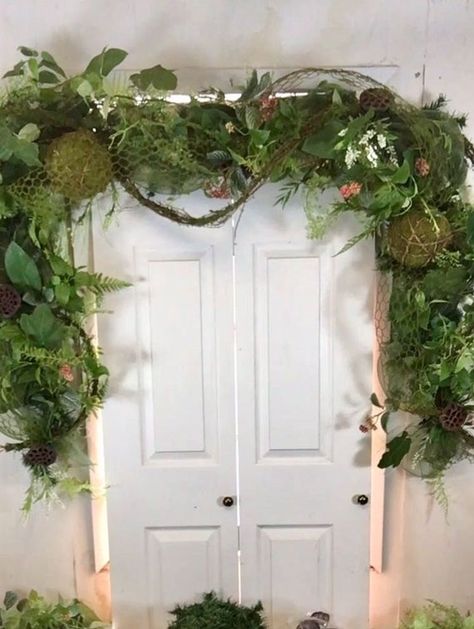 Porch Garland, Pink Hydrangea Wreath, Grapevine Garland, Make A Garland, Front Door Baskets, Door Garland, Garland Tutorial, Easter Greetings Messages, Ribbon Storage