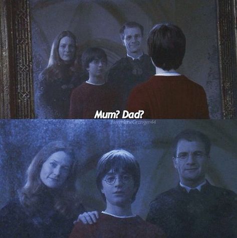 Harry sees his parents in The Mirror of Erised - Harry Potter and the Sorcerer's Stone Harry Potter And The Sorcerers Stone, Harry Potter Mirror Of Erised, Harry Potter Parents, Harry Potter Pop Up, Hogwarts Dark Academia, The Mirror Of Erised, Harry Potter Mirror, Mirror Of Erised, Lily Evans Potter