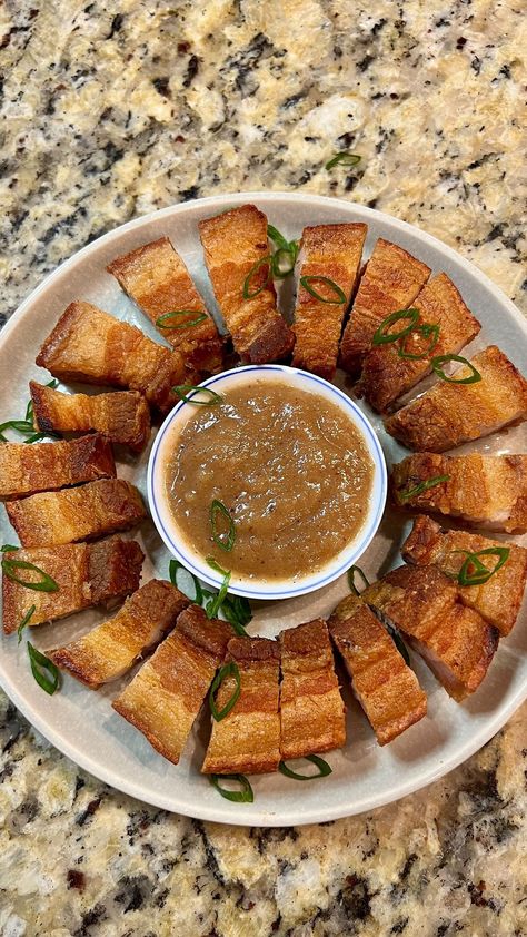 iankewks on Instagram: Crispy fried pork belly (aka. Lechon Kawali in the Philippines) is the number one dish that will have me rushing to the kitchen whenever… Lechon Sauce, Mang Tomas, Lechon Kawali, Fried Pork Belly, Plain Rice, Homemade Dips, Adobo Chicken, Fried Pork, Bay Leaves