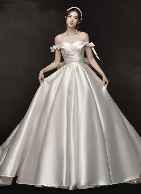 Wedding Dress With Bow, Wedding Dress Luxury, Wedding Dress Satin, Off The Shoulder Wedding Dress, Shoulder Wedding Dress, Fairy Wedding Dress, Princess Bridal Gown, Satin Ball Gown, Princess Fairy