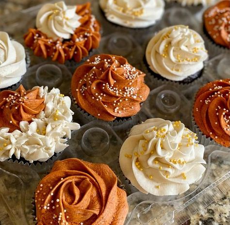 Fall Bridal Cupcakes, October Wedding Cupcakes, Rust Cupcakes Wedding, Wedding Cupcakes Burnt Orange, Autumnal Wedding Cupcakes, Fall Wedding Cupcakes Rustic, Terracotta Cake Pops, Fall Themed Wedding Cupcakes, Simple Fall Birthday Decorations