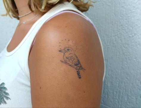 Kookaburra Tattoo, Tattoo Birds, Australia Tattoo, Small Bird Tattoos, Tattoo Healing, Harry Tattoos, Sticker Sleeve, Bird Tattoos For Women, Stick Poke