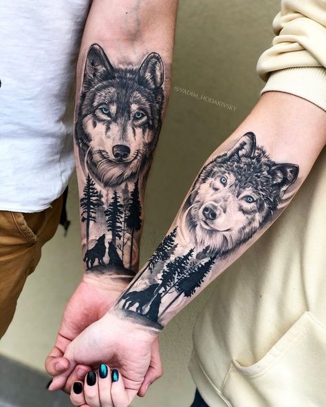 Couples Wolf Tattoos, Wolf Tattoo Forearm, Infinity Couple Tattoos, Wolf Tattoo Sleeve, Couple Tattoos Unique, Couples Tattoo Designs, Wolf Tattoo Design, Geniale Tattoos, Top Tattoos