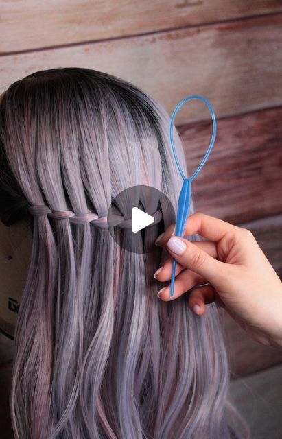 Hair Ideas With Small Rubber Bands, Tools For Hair Styling, Braid Tool How To Use, Loop Tool Hairstyle, How To Use Braiding Tool, Hairstyles Using Hair Loop Tool, How To Use Hair Loop Tool, Hair Loop Tool Styles, Hair Loop Tool Tutorial