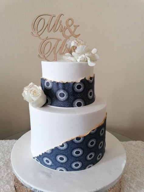 African Wedding Cake Designs, Lobola Cake Ideas Zimbabwe, Roora Cakes, Lobola Cakes, Lobola Cake Ideas, Tswana Traditional Wedding Cakes, Traditional Cakes Wedding African, Zulu Traditional Wedding Cakes, Lobola Decor Ideas