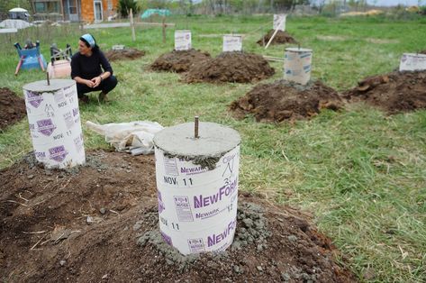 How to build your own concrete pier foundation -- all you need to know to layout your concrete foundation plan on the ground! How To Lay Concrete, Pier And Beam Foundation, Recycled Concrete, Straw Bale House, Steel Framing, Concrete Contractor, Straw Bale, House Foundation, Wooden Pergola