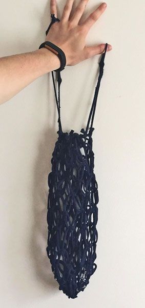 Macrame Produce Bag, Macrame Produce Hanger, Yoga Bag Pattern, Pillowcase Bag, Crossbody Bag Diy, How To Macrame, Sewing Tutorials Bags, Half Hitch Knot, Macrame Purse