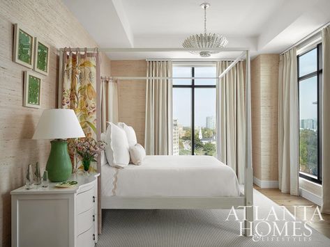 Tour an art-filled home in a Buckhead high-rise that embraces traditional elegance with a modern twist - Atlanta Homes and Lifestyles Atlanta Homes And Lifestyles, Garden Magazine, Custom Light Fixtures, Custom Sectional, How To Dress A Bed, Space Room, Atlanta Homes, Rustic White, Historic Home