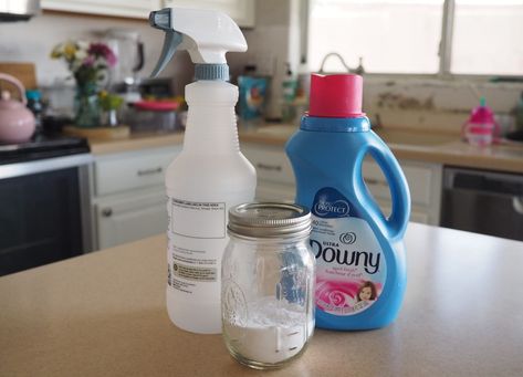 How to Make Homemade Air Freshener with Fabric Softener | MostCraft Diy Furniture Spray, Diy Air Freshener Spray, Homemade Air Conditioner, Diy Fabric Softener, Homemade Air Freshener, Diy Air Freshener, Fabric Freshener, Room Freshener, Diy Cleaning Solution