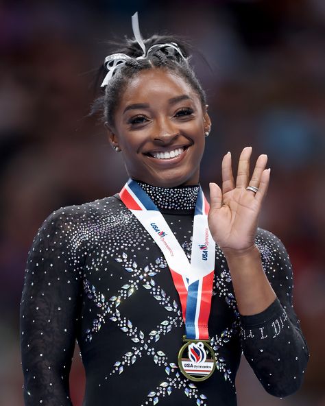 Watch Simone Biles Get a Super-Rare Standing Ovation at the US Gymnastics Championships Usa Gymnastics, 2020 Olympics, Olympic Gymnastics, Simone Biles, Tokyo Olympics, Team Usa, Gymnast, Olympic Games, Cartoon Drawings