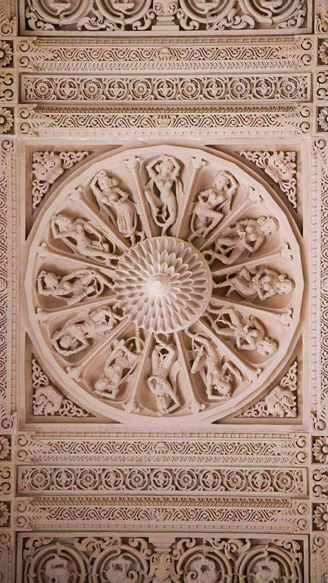 Temple Sculpture Indian, Akshardham Temple Delhi, Swami Narayan Temple, Hindu Temple Architecture, Ceiling Sculpture, Konark Temple, Akshardham Temple, Temple Sculpture, Swami Narayan