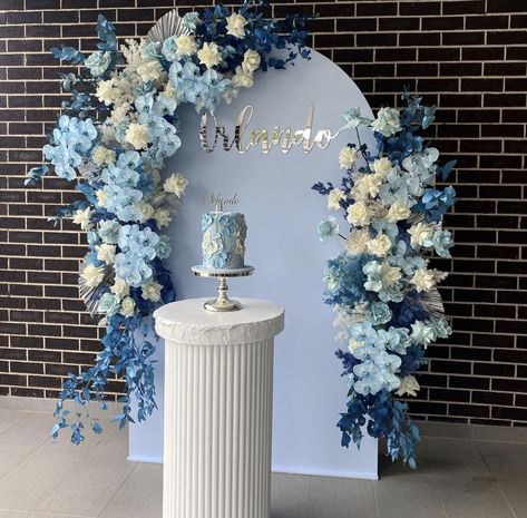 Something Blue Bridal, Blue Bridal Shower, Wedding Backdrop Design, Wedding Backdrop Decorations, Dekor Diy, Blue Themed Wedding, Wedding Decor Style, Engagement Decorations, Blue Birthday