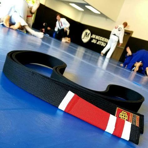 BrutalBelts Jiu-Jitsu black / preta Jiujitsu Aesthetic, Exercise Aesthetic, Jiu Jitsu Black Belt, Belts Aesthetic, Bjj Black Belt, Jiu Jitsu Belts, Paint Horse, Visual Board, Red Belt