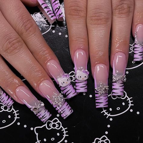 35 Trendy Y2K Nail Art to Inspire You Hello Kitty Nail Art Designs, Early 2000s Club Outfits, Trashy Nails, Zebra Acrylic Nails, Y2k Nail Art, Josh Radnor, Y2k Nail, Kitty Nails, Zebra Nails