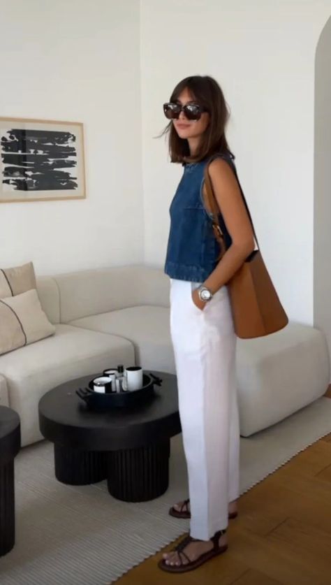 Minimalist Summer Tops, Outfit Ideas Summer Work Office Wear, Minimalist With Pop Of Color Fashion, Summer Outfit Combinations, Grad School Outfit Summer, Miami Work Outfit, Tuscany Outfit Summer, Summer Work Outfits 2023, Summer Outfits Work Office Wear