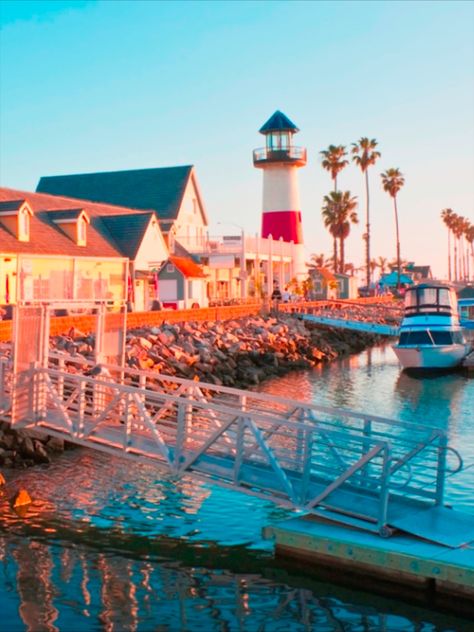 New on the blog : Seaport Village in San Diego. The charming waterfront village in the heart of San Diego is a must see for the whole family. Check out our newest blog about this top attraction in San Diego. 😍 #sandiego #seaportvillage #realestate #luxuryrealestate #luxuryhome #california #family #realestate #downtownsandiego #homesforsale #milliondollarlisting #visitsandiego San Diego Seaport Village, San Diego Attractions, Visit San Diego, Sea Port, San Diego Travel, Carmel Valley, Downtown San Diego, Neighborhood Guide, Luxury Real Estate