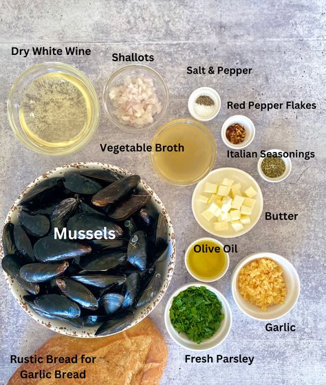 Mussels in White Wine Sauce - The Art of Food and Wine Mussels Recipe White Wine Garlic, Mussels Recipe White Wine, Mussels In White Wine Sauce, Mussels In White Wine, White Wine Recipes, Steamed Mussels, Mussels Recipe, Easy Meat Recipes, White Wine Sauce