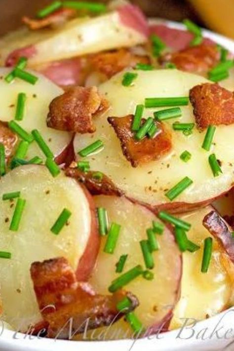 German Potato Salad Recipe, German Food Authentic, German Potato, German Potatoes, German Potato Salad, Potato Salad Recipe, Flavored Bacon, Potatoe Salad Recipe, Potato Dishes